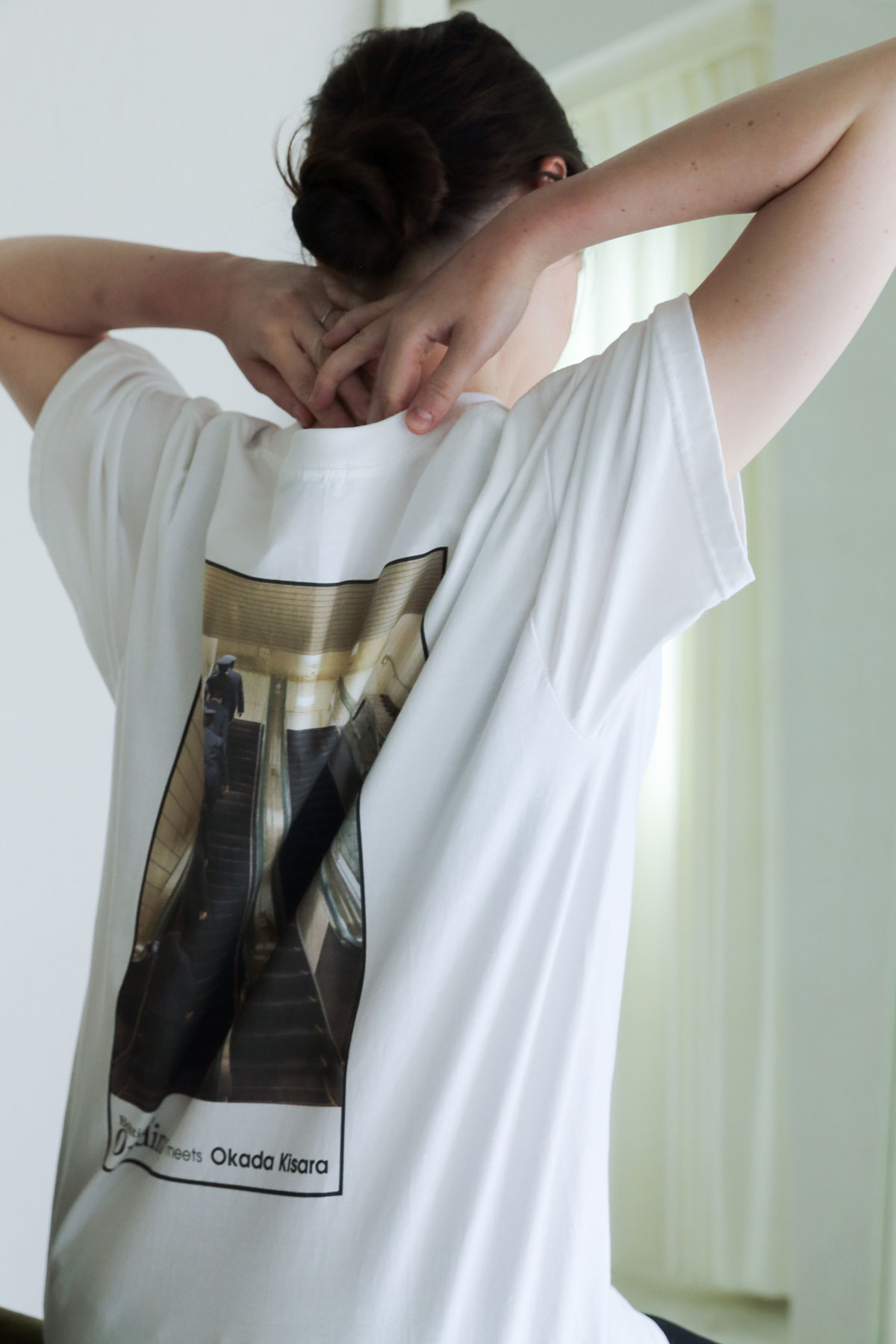 BO204738-white Ordinary Meets Kisara Backprint Crew NeckT -WHITE-【BO204738】Del.Jul.