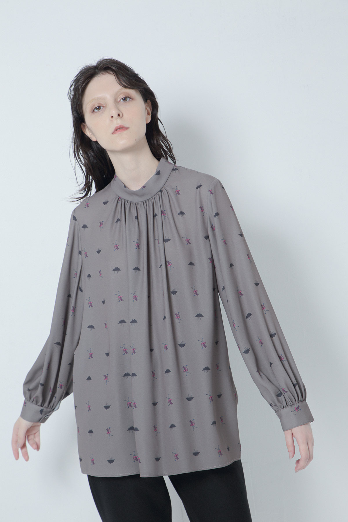 BO205627-moca Ordinary Meets Mulga the artist Back Satin Print Balkan Blouse -MOCA-【BO205627】Del.Oct.
