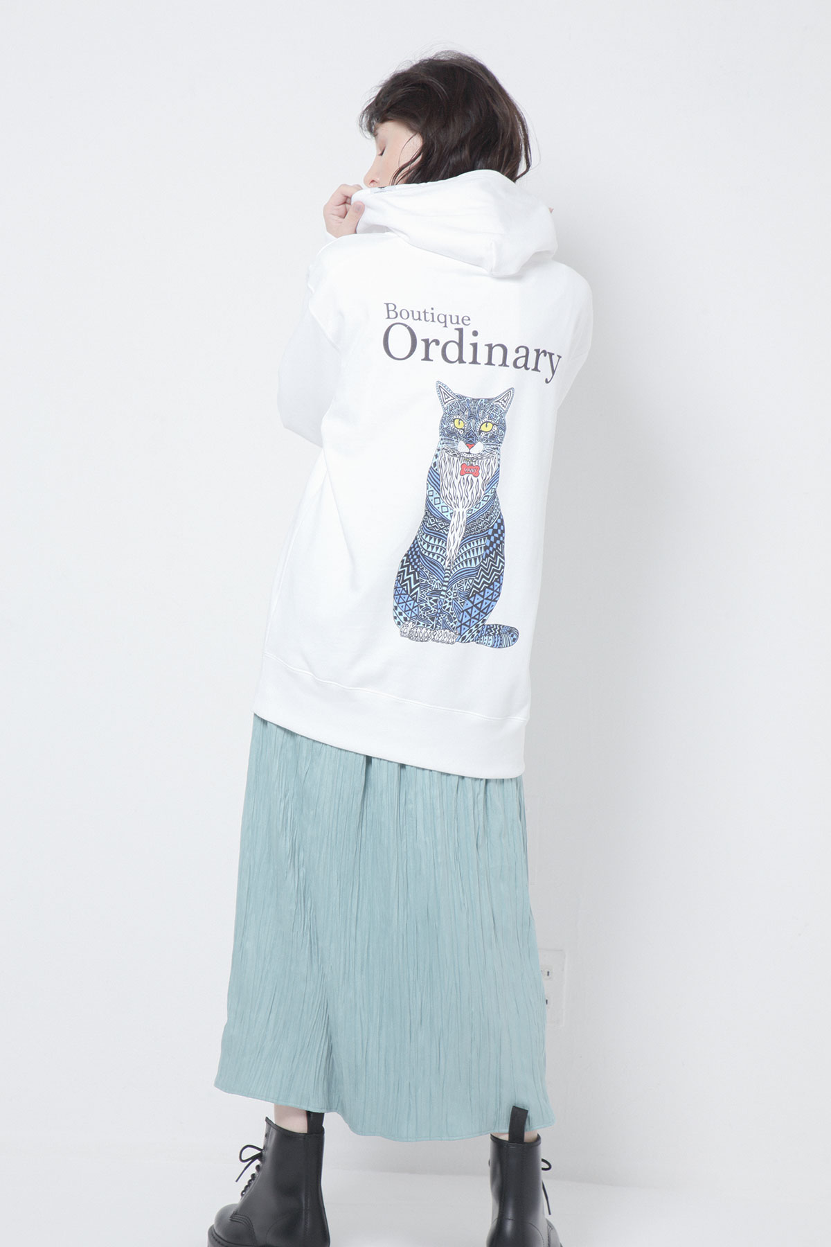 BO205730-white Ordinary Meets Mulga the artist Sweat Hoodie -WHITE-【BO205730】Del.Sep.
