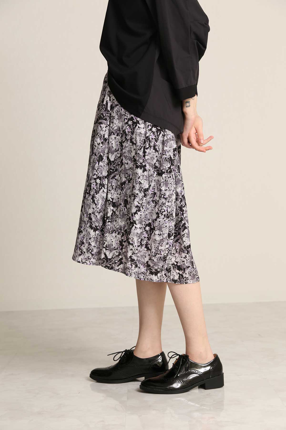 BO21-115K-black Flower-Print Egg Skirt-BLACK-【BO21-115K】