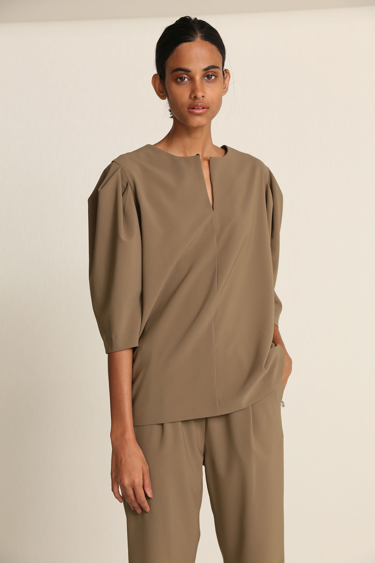 BO21-118B-khaki 4D Stretch Twill Gigot Sleeve Shirts-KHAKI-【BO21-118B】Del.Feb.